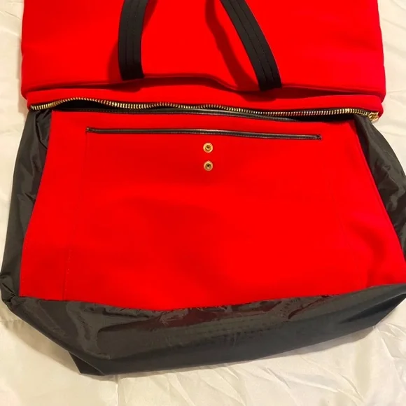 Rare The M Bag NYC Red Tote Zip Carryall Techwear Red Nylon Utility Travel Bag - Picture 16 of 16